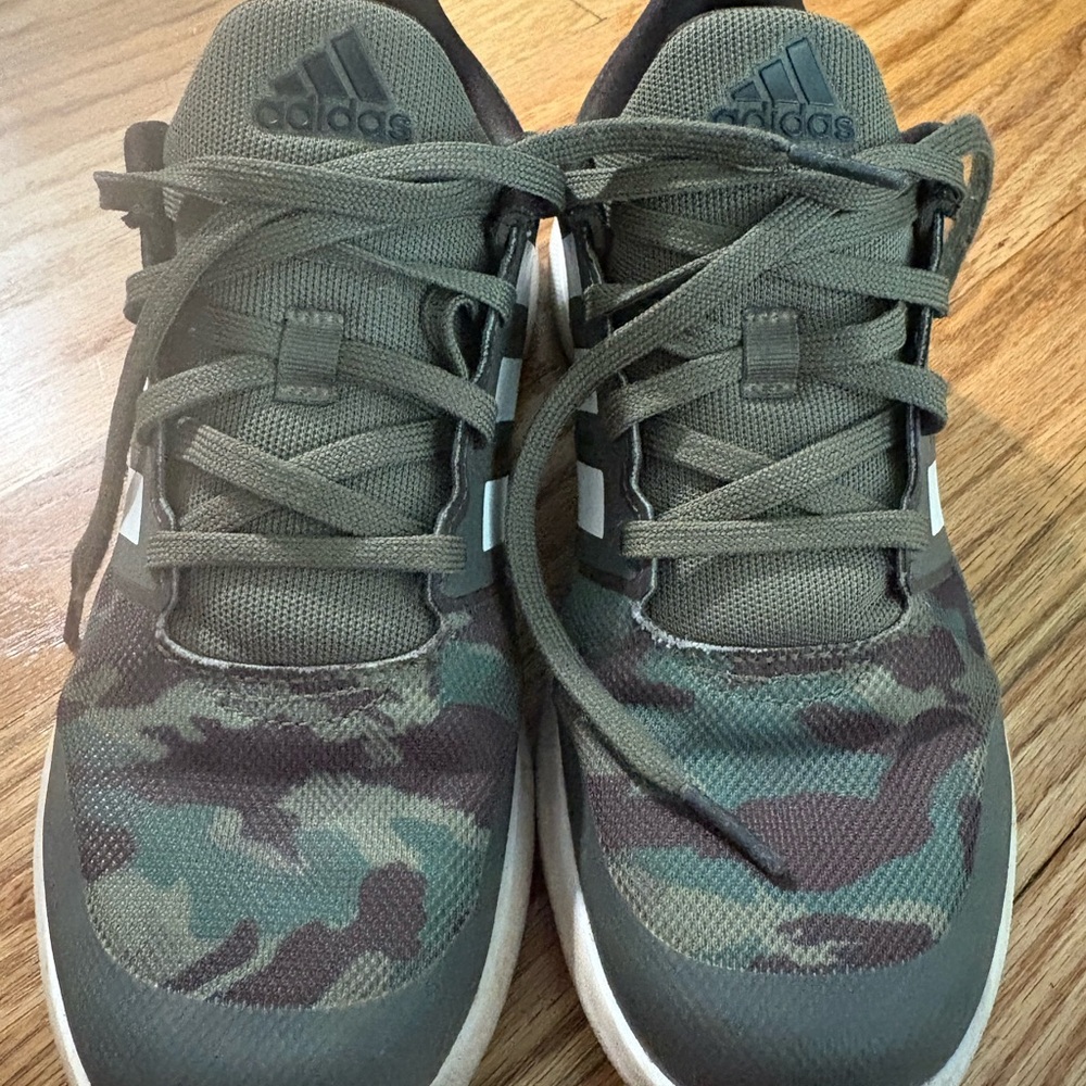 Adidas Green and Black Camouflage Sneakers boys size 5